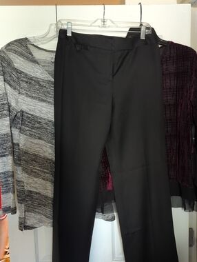 *Outfit* Ann Taylor (6P) Pants, Isela Shirt (M), Vera Wang Shirt (PM)